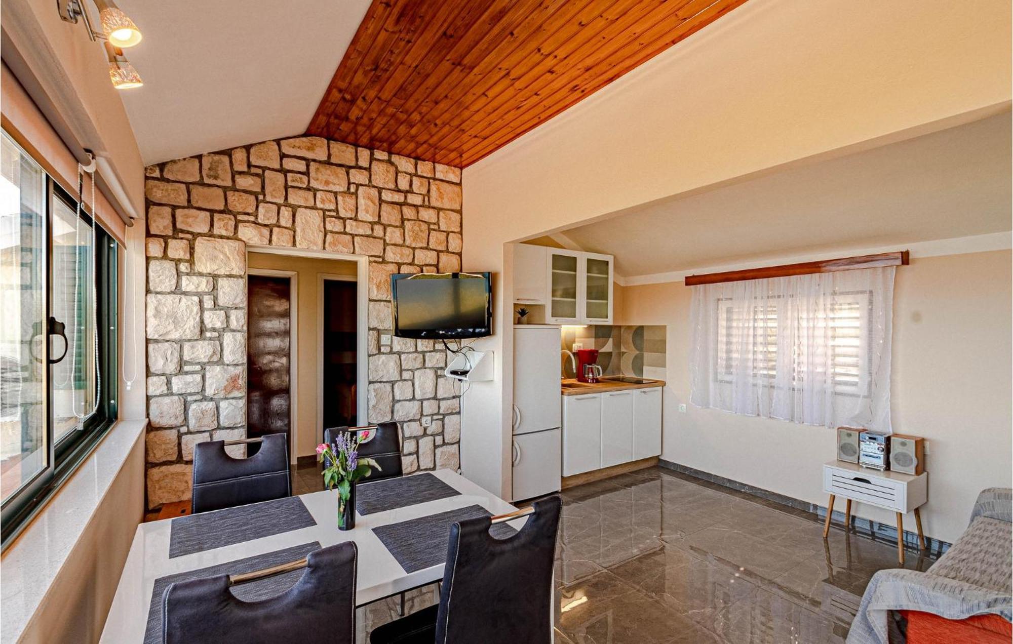 Nice Home In Tankaraca With House Sea View فيلا لوكا المظهر الخارجي الصورة
