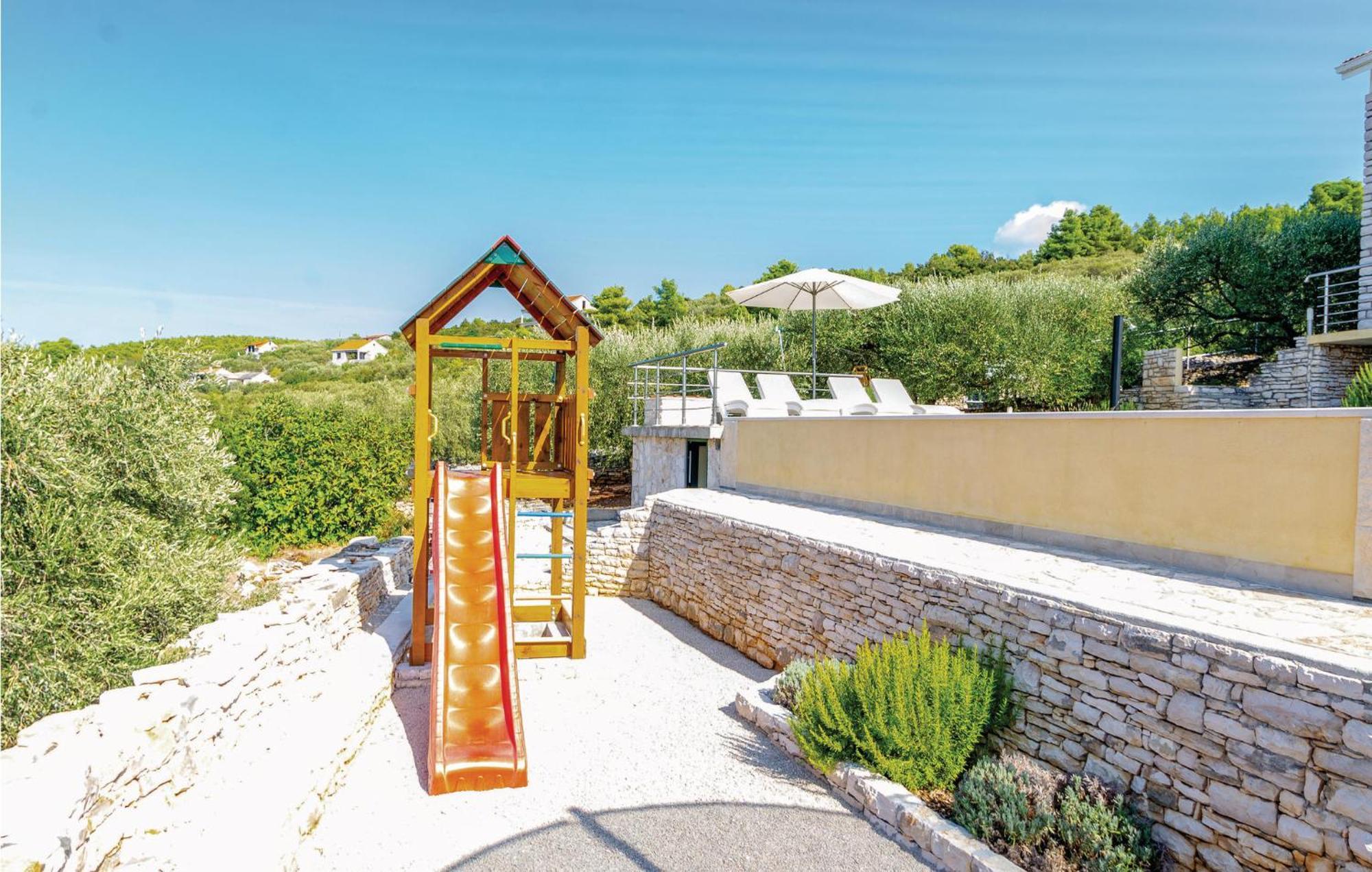 Nice Home In Tankaraca With House Sea View فيلا لوكا المظهر الخارجي الصورة